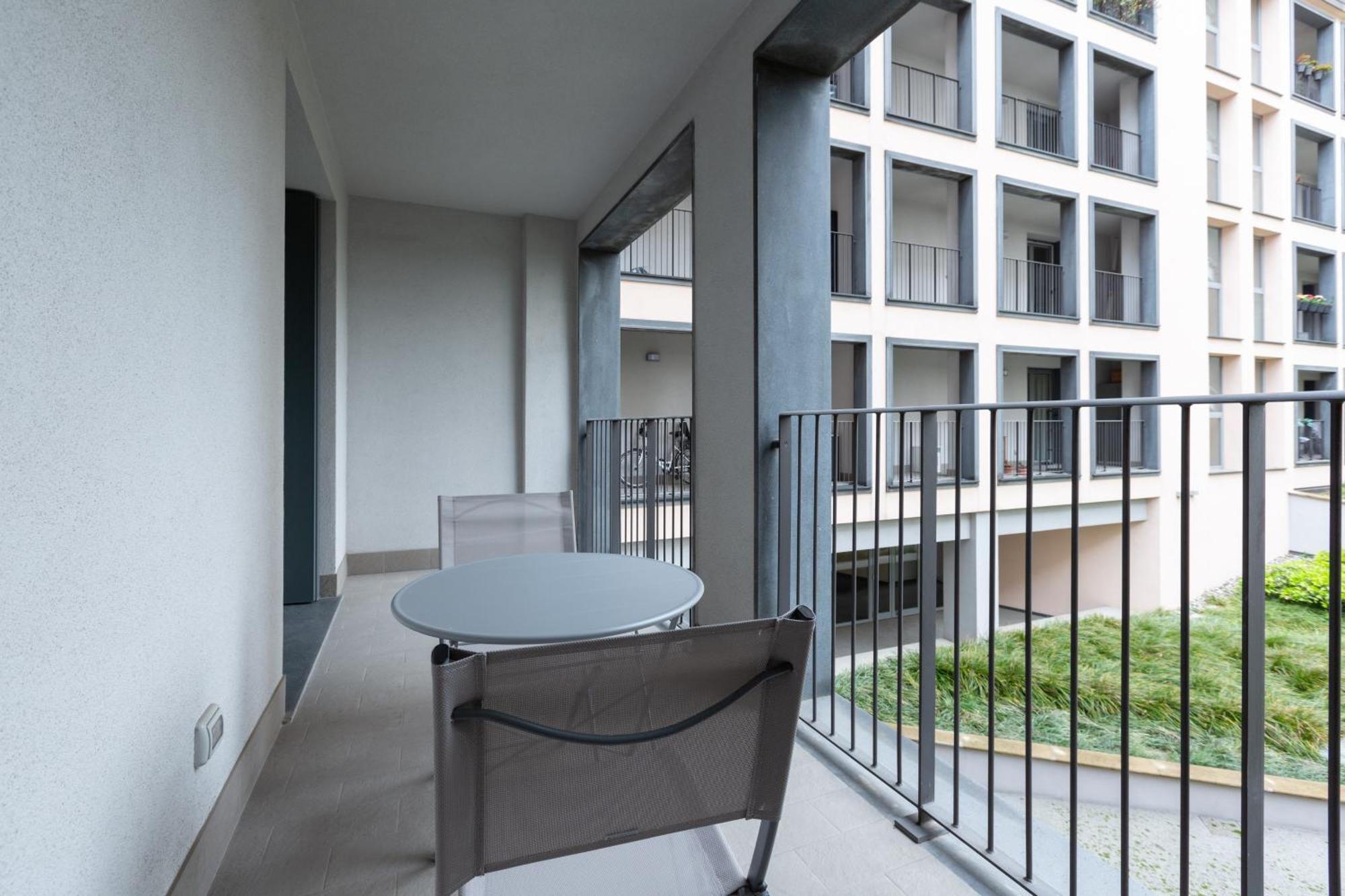 Porta Nuova Bright And Roomy Flat Milan Luaran gambar