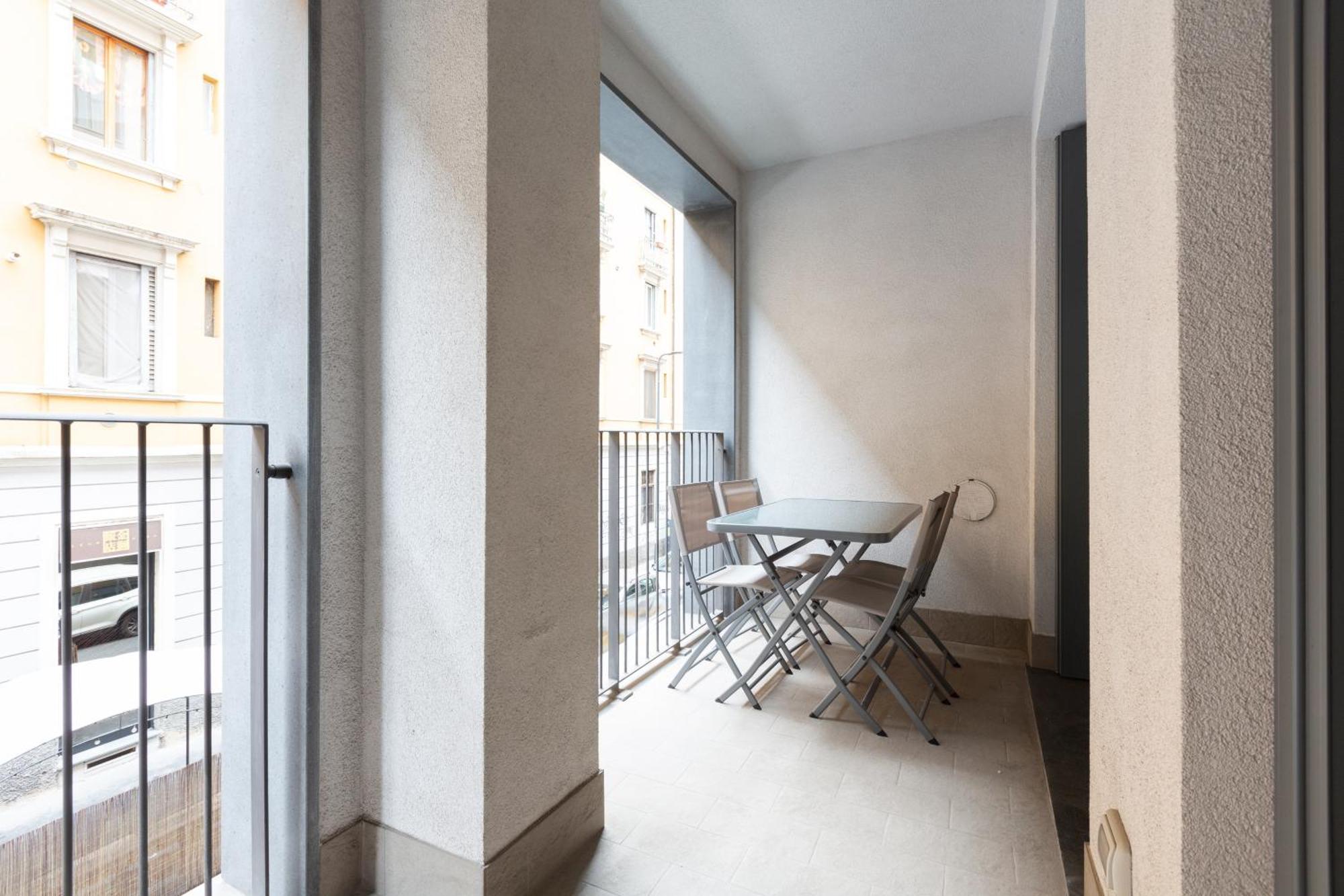 Porta Nuova Bright And Roomy Flat Milan Luaran gambar